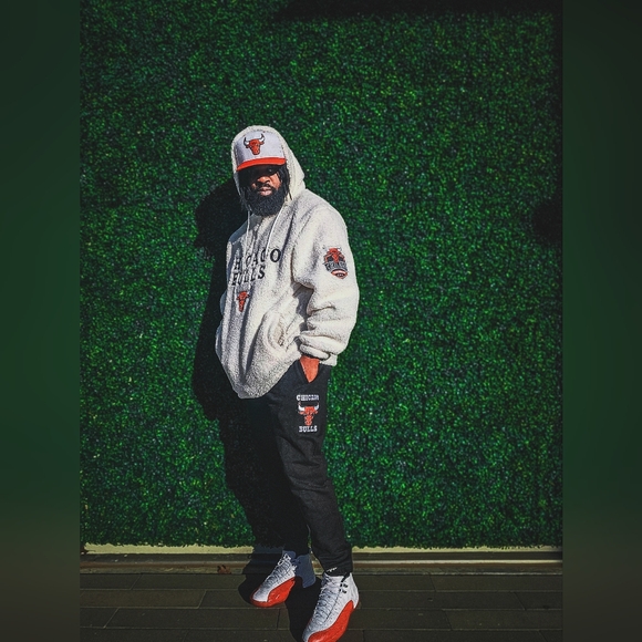 Meet your Posher, Romeo - Picture 1 of 1